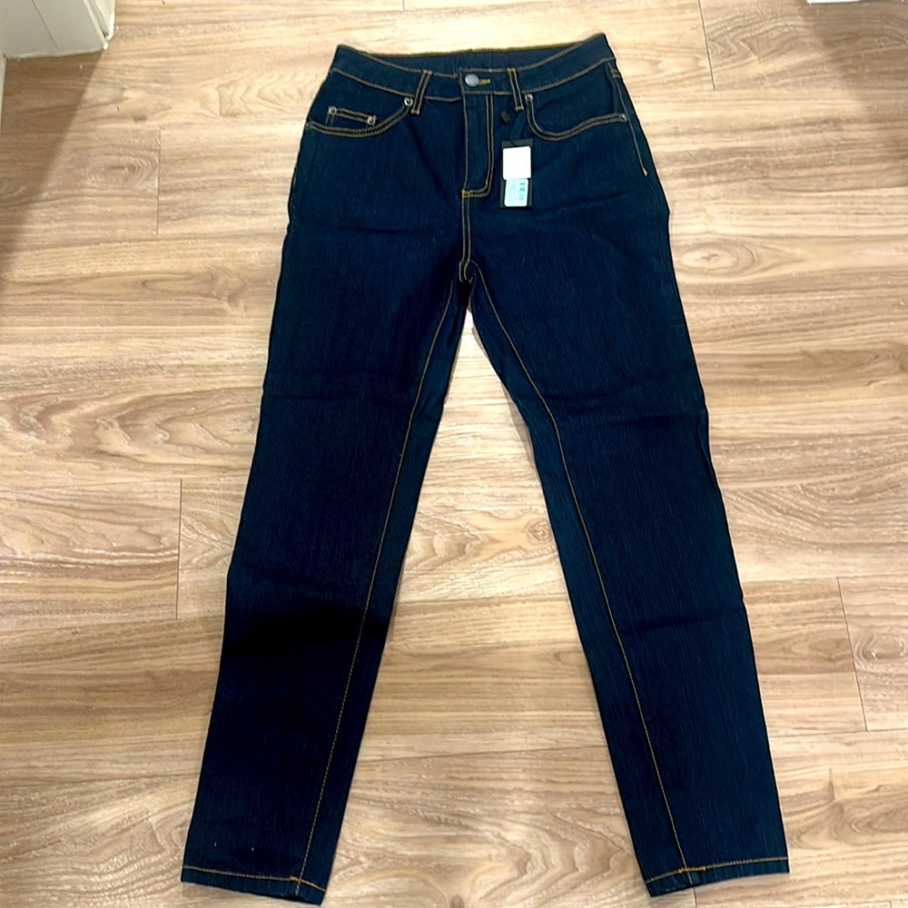 NWT - Carmar skinny jeans size -  28